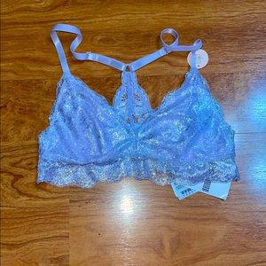 A beautiful purple shimmer Bralette! From forever 21 , tags still attached!